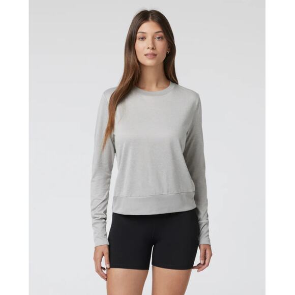 Vuori Tops - Vuori Daydream Crew Top in Heather Gray Long Sleeve S